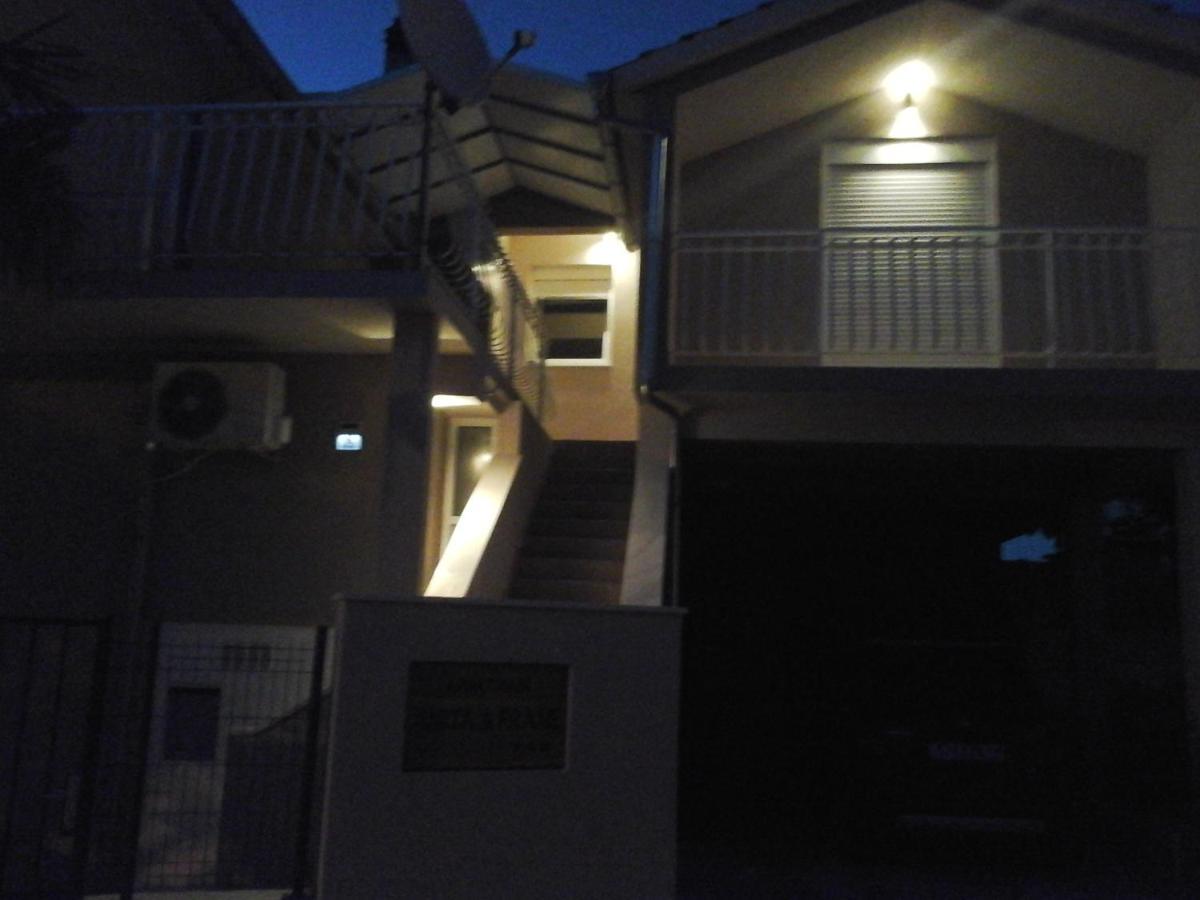 Apartments Anita Frane Vodice Kültér fotó