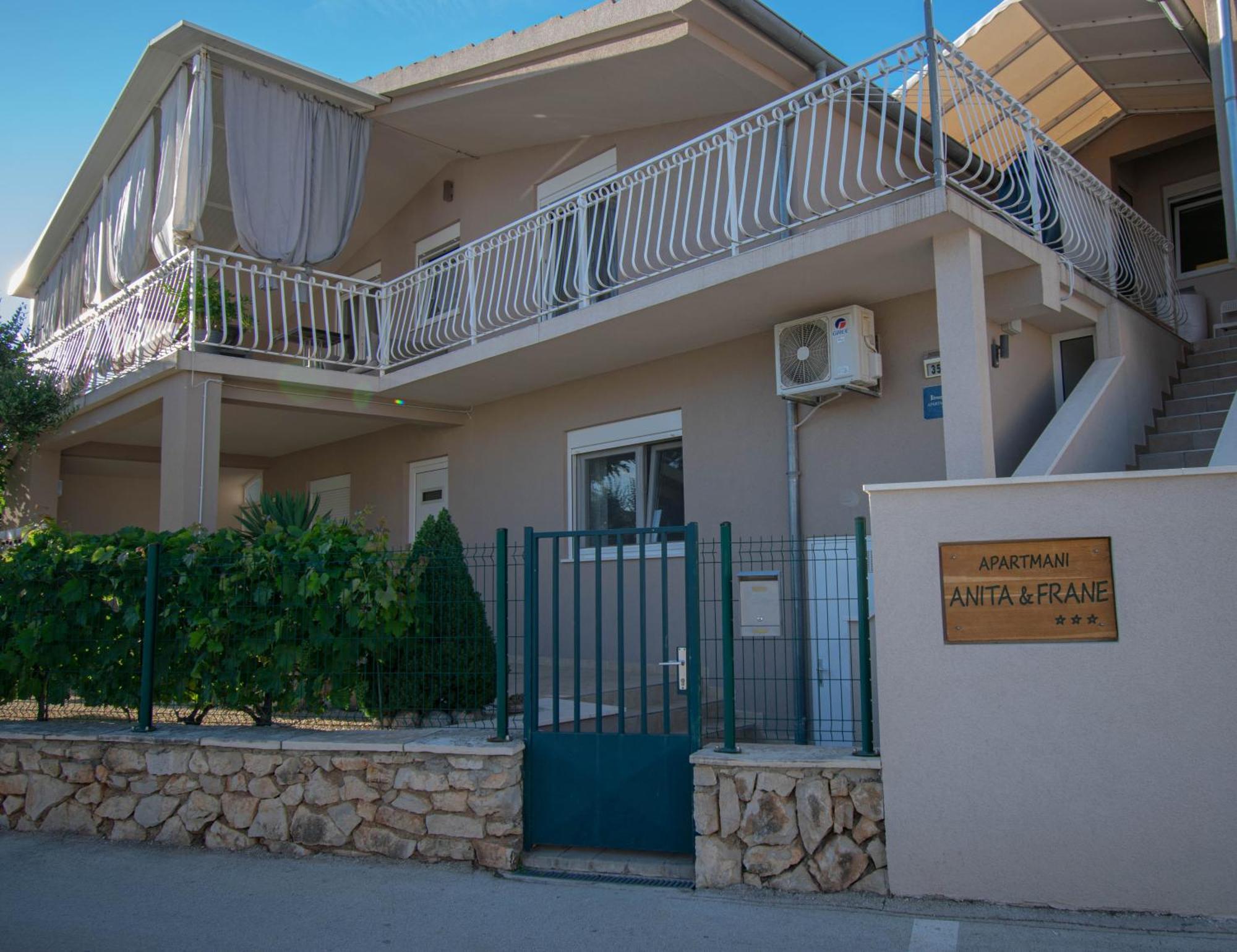 Apartments Anita Frane Vodice Kültér fotó